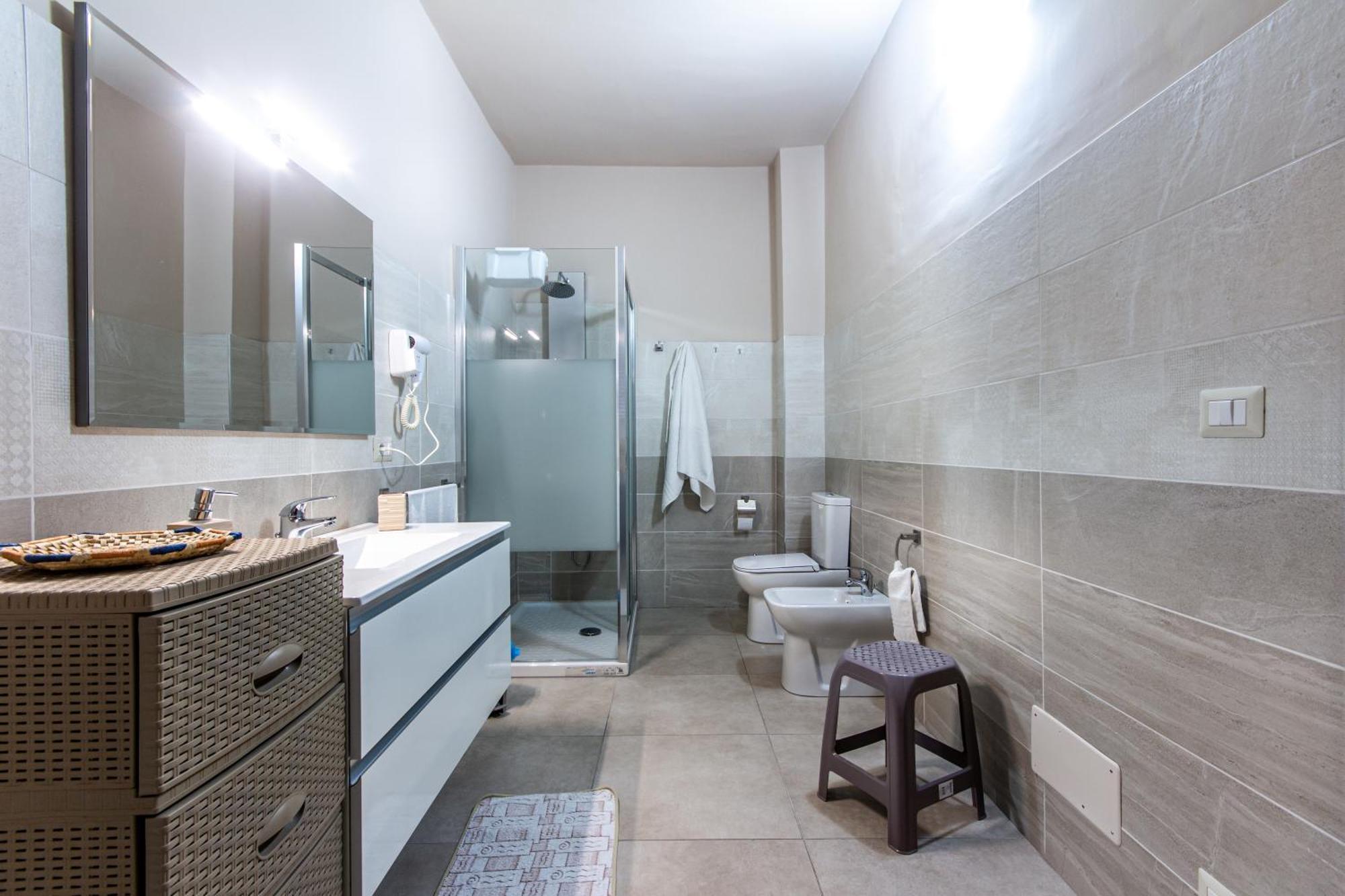 לינגואגלוסה Etna Sunshine Apartments מראה חיצוני תמונה
